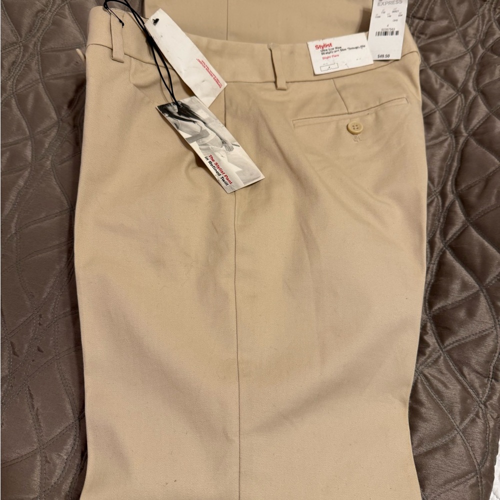 New Express Stylist size 4